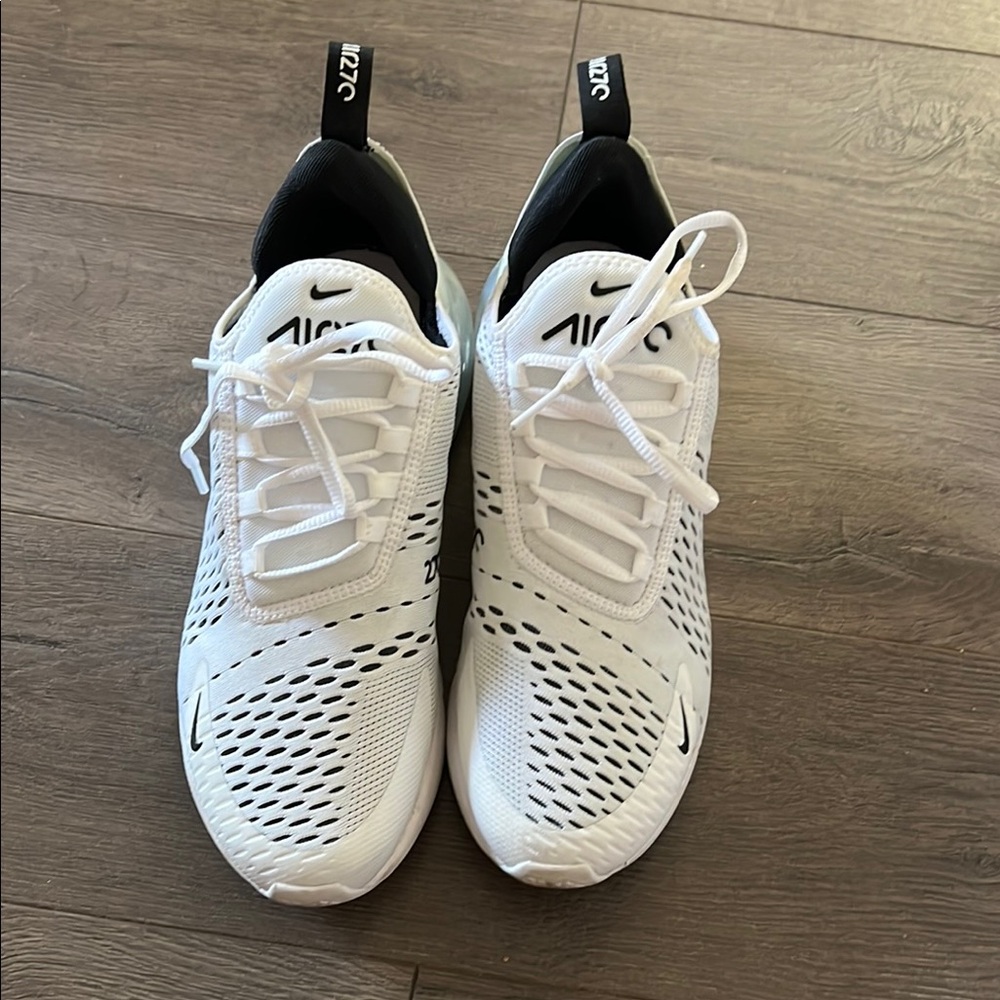 Nike Air Max 270 Sneakers